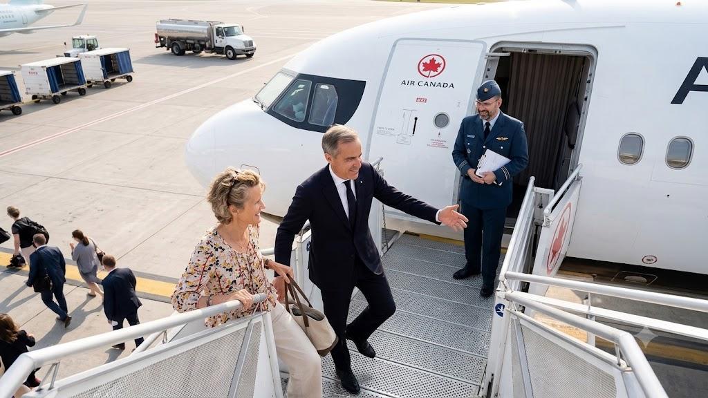 Carney on Plane